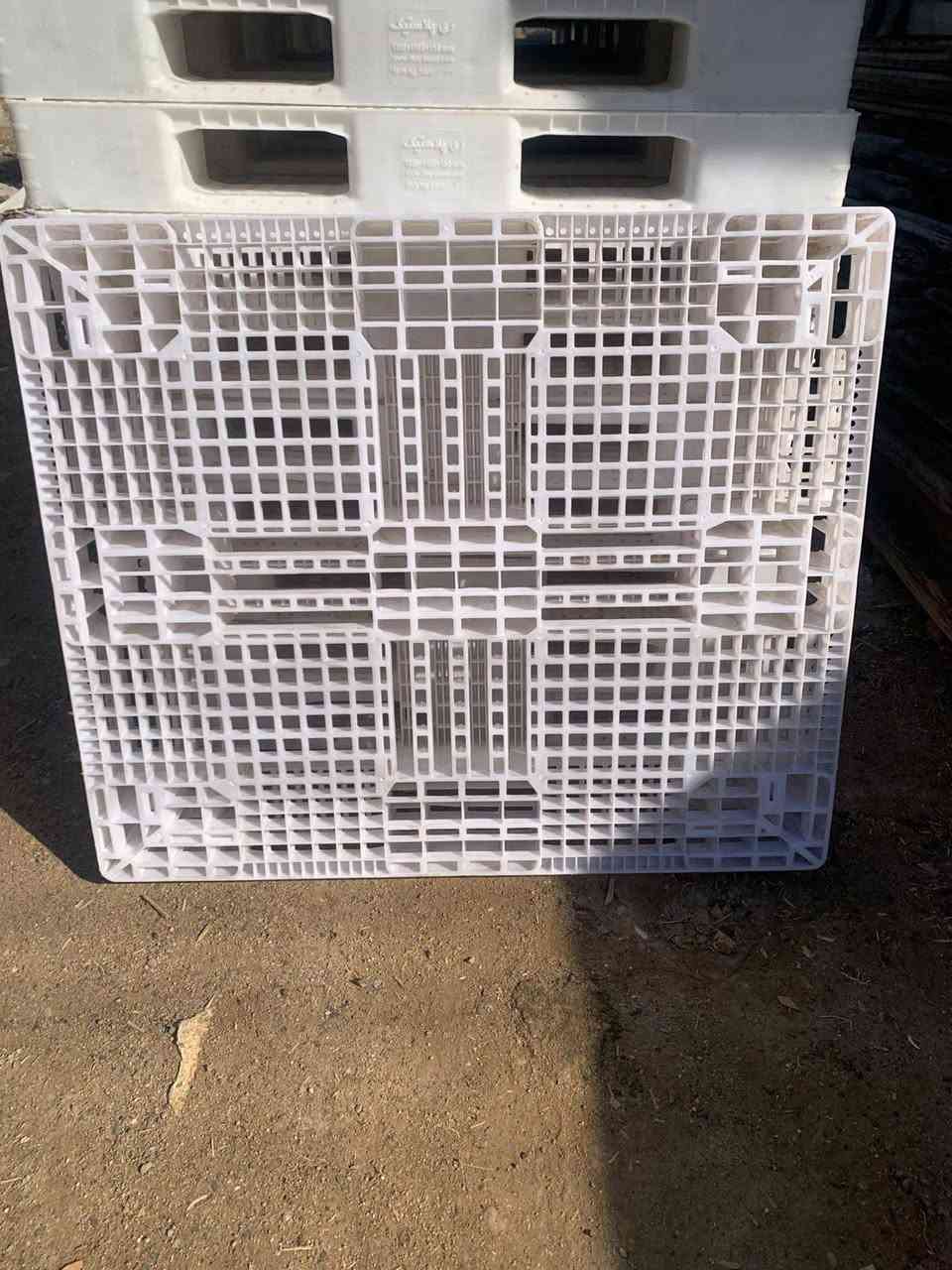 سكيب بلاستك جميع نوعيات موجودة مستخدم و جديد العنوان بغداد الدورة الفرع ثاني مدينه الصدر الهاتف ***********
