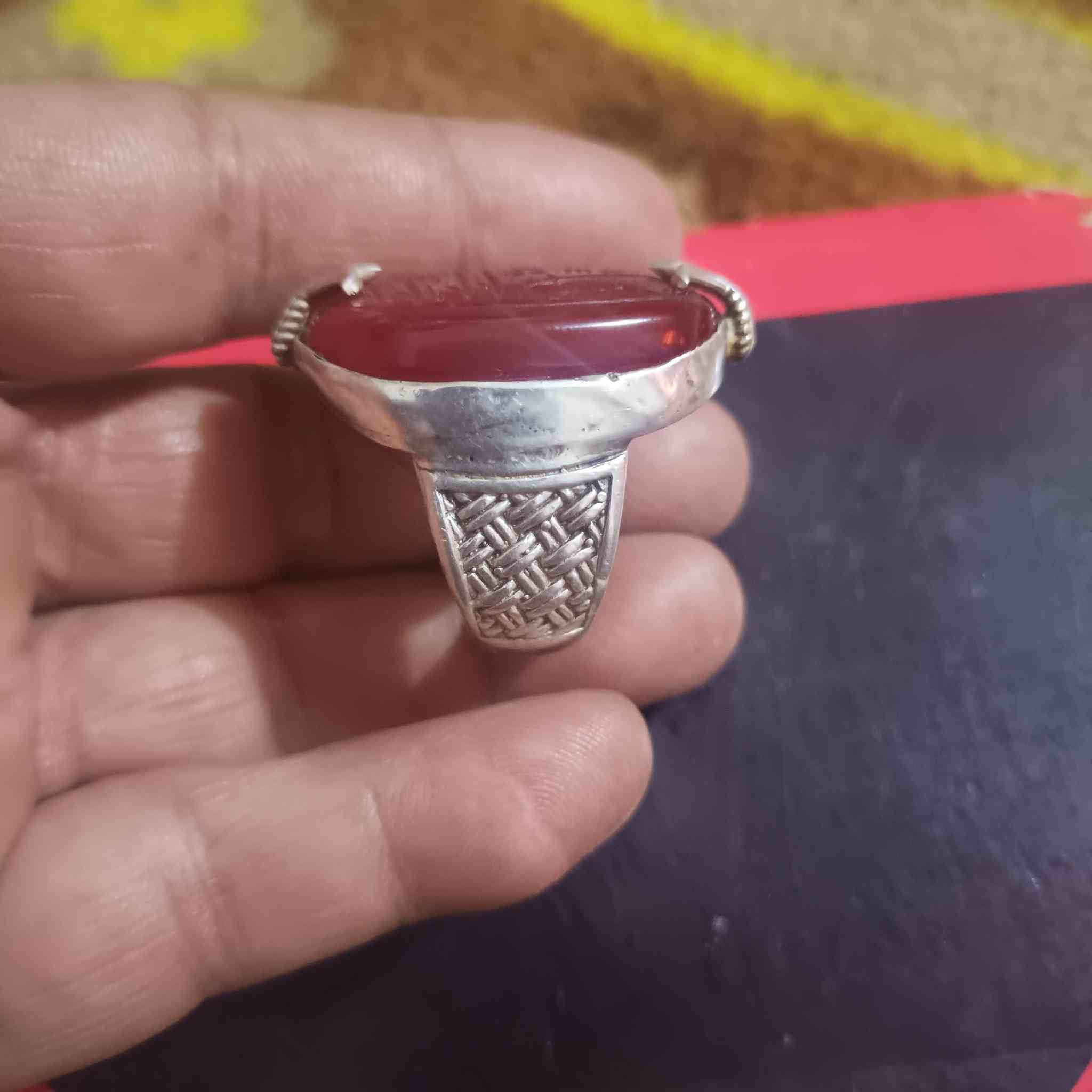 السلام عليكم
قطعتين يماني بصياغات ثقيله تفاصيل وسعر خاص او تصال ع رقم ***********
