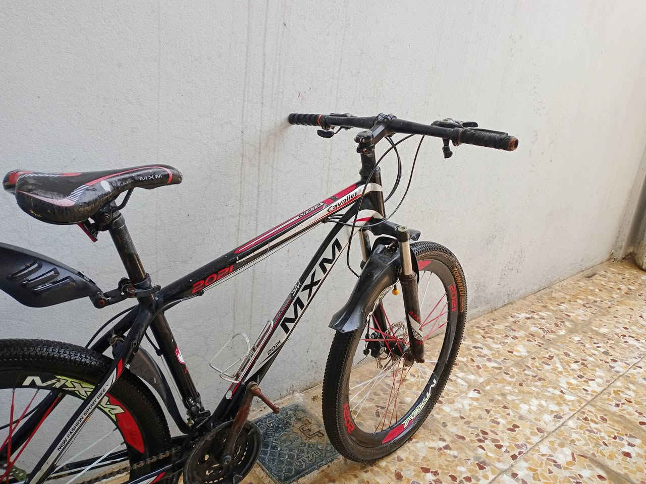 سلام عليكم بايسكل كدام  العين الدفع سعر


**إذا كنت صاحب هذا الإعلان وتريد حذفه لأي سبب، رجاءا أرسل رسالة إلى الدعم الفني**