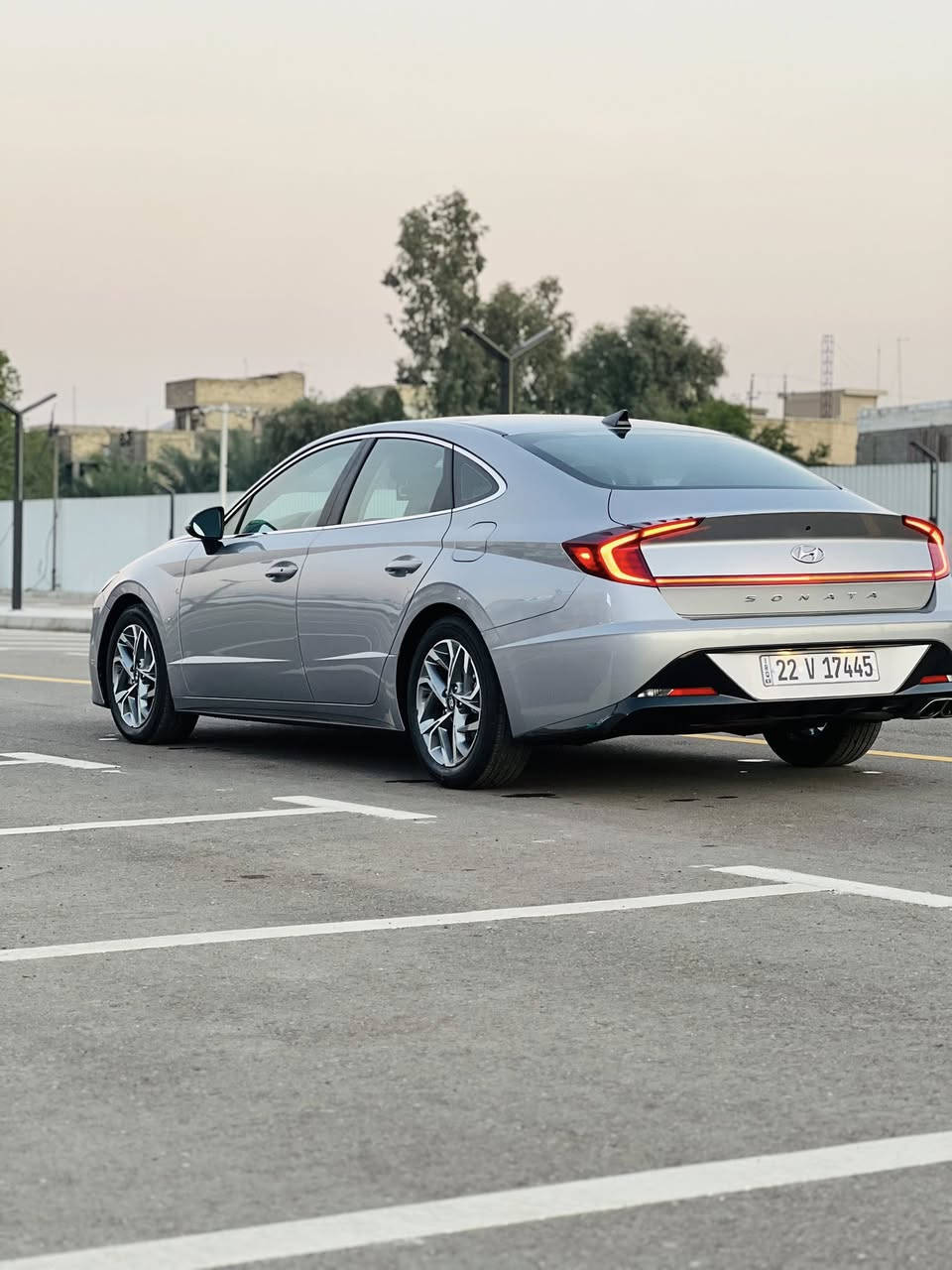 السلام عليكم
سوناتا 2023 ترقيم جديد 
مواصفات SEL
بصمة وتشغيل عن بعد 
لايت 4 عدسات
كشن كهرباء
 تدفئة كشنات 
رادار امامي 
تحديد مسار 
 رادار جانبي 
نقطة عمياء 
مانع تصادم 
مثبت سرعة تفاعلي
مكينة 2500 
ضرر بنيد مبدأ نفس الوان بدون شاصي  او بيها كلير جوملخ او باب بدون حادث نفس اليبل بدون فتح مكاني بغداد / البنوك

السعر 166$

واتساب او اتصال   
***********
***********
@إشارة
#الجميع
