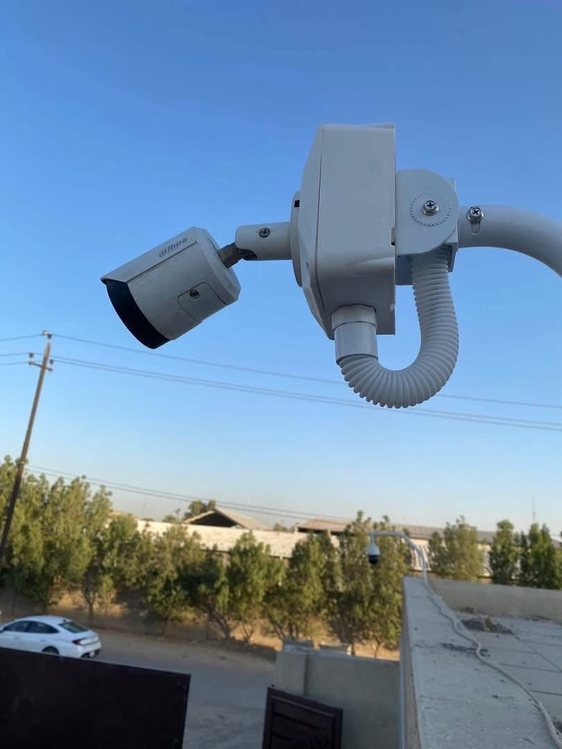كلها علينا تجهيز وتنصيب منظومة دهوا
اربع كاميرات مع كافة ملحقاتها مع التنصيب 250 الف

مواصفاتها :-

1. الديفيار دهوا الاصدار الحديث يدعم اللغة العربية  يربط على الانترنت ويشغل كل انواع الكاميرات بدقة 1080 ويدعم تسجيل الصوت. 

2.الكاميرات عدد 4 دهوا الاصلي 1080 حقيقي تصوير ليلي نهاري وبدقة عالية دقتها تفتح زاوية كبيره لتغطية اكبر مساحه.

3.الهارد 500 اصلي يسجل 17 يوم .

4. كيبلات 20 متر وتكون مزدوجة عدد 4.

5. محولات عدد 2 مع ملحقاتها.

6. هدية كيبل اج دي مسلح.

7. ضمان المنظومة 2سنه حقيقي.

لمزيد من المعلومات مراسلتنا خاص او عبر الأرقام 
***********
***********

توصيل لكل العراق 5 الاف
