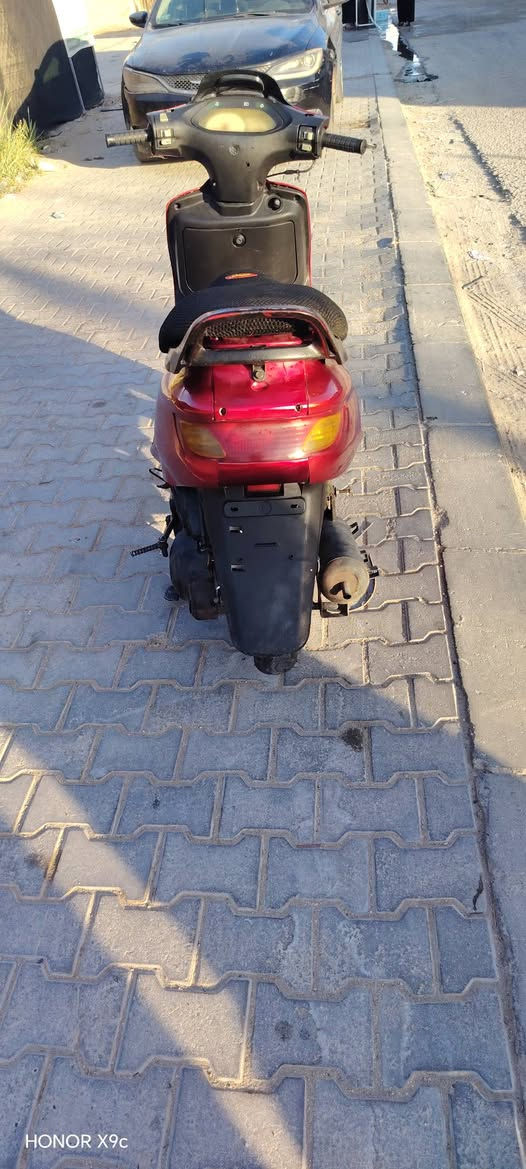 دراجه فراشه كامله كهربائياتها نظيفه عاليه مشيها كلش حلو هندر سلف رزنه ما بيها اي عيبه سعرها 425 وبيها مجال


**إذا كنت صاحب هذا الإعلان وتريد حذفه لأي سبب، رجاءا أرسل رسالة إلى الدعم الفني**