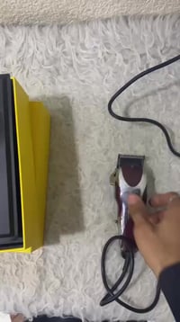 محل حلاقة • للبيع • القرنة حي السلام