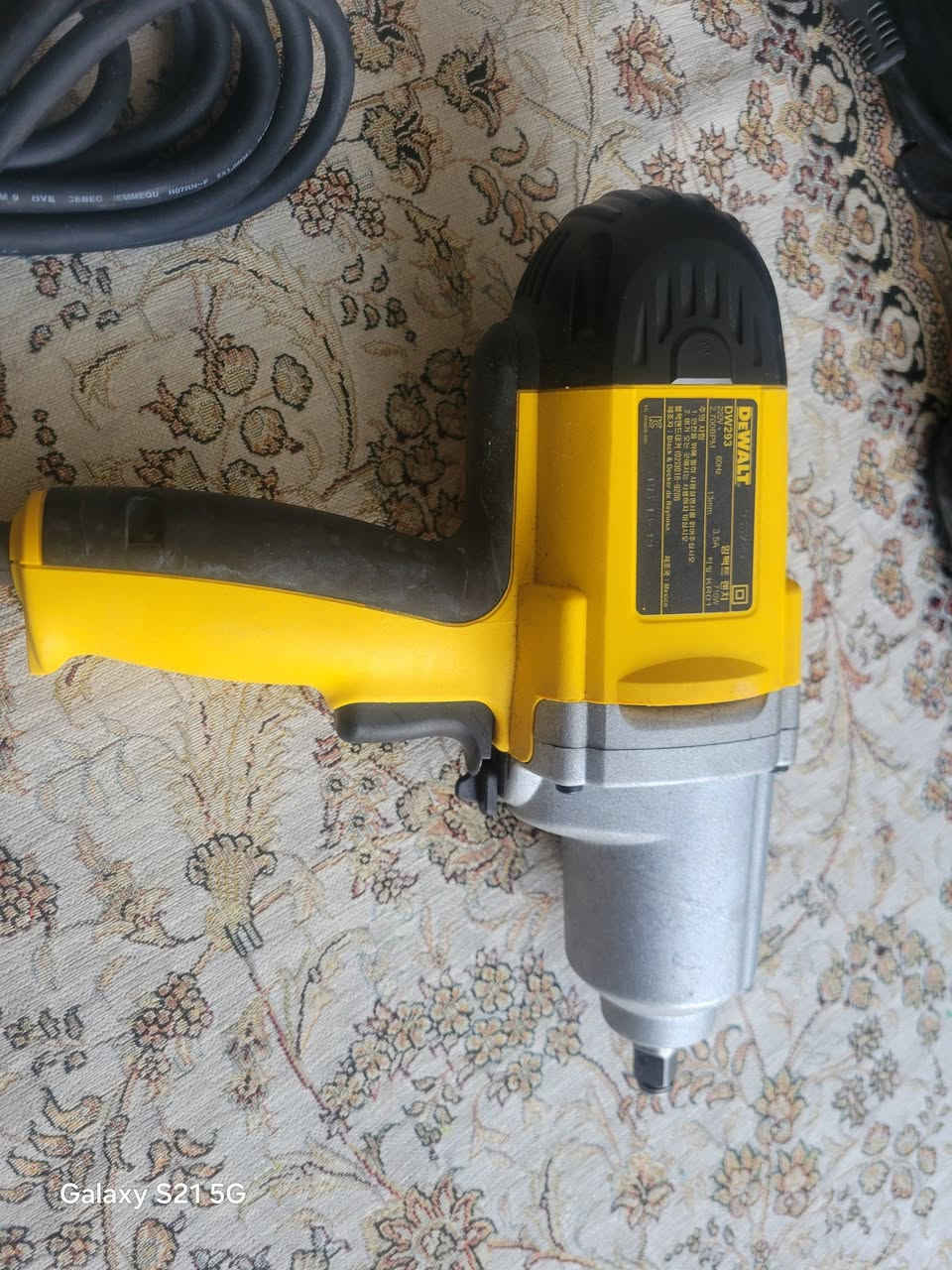 دريل لقمة ديولت جديد لوك لوك صناعة مكسيكي وارد كوري مثل مااموضح بالصورة المكتوبة للبيع الشراي يراسلني او يتصل واتسب*********** توصيل موجود لكافة المحافظات
