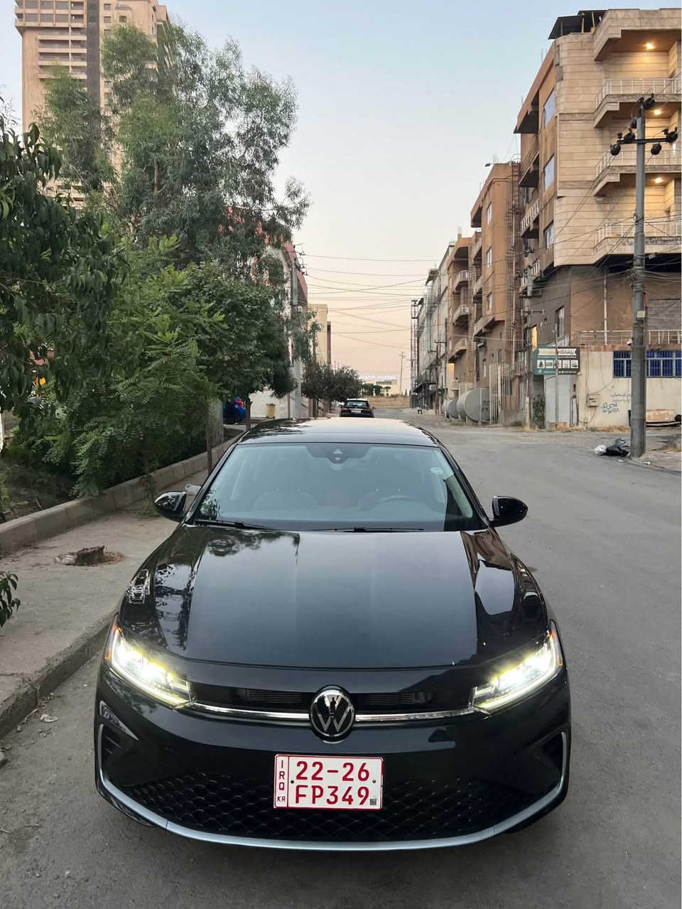 Volkswagen jetta 2025 SE +
تەنها 10,000 ڕۆشتوە  وەک سفر وایە 
پانۆراما
لایت پێش و دوا LED
ڕادار کروز کۆنترۆڵ  ڕاداری پێش و دواو لا تەنیشت 
کامێرا 
وایەرلێس چارج 
برێک بەسمە ئەوتۆ هۆڵد و ستار ستۆپ 
شەغال بەسمە  ( دوو بەسمەی خۆی لەگەڵە )
شاشەگەورە گێچ ئەلکترۆنی
تەبرید مەرکەزی و تەبرید لەمس
کوشن جلد وکارەبای و کوشن گەرم 
زۆر مواسەفاتی تر 

بۆنیتی بۆیاخە چەمەلەغی سەکنی لەسەر یەک پەڵە گۆڕاوەو بۆیاخ کراوە چەمەلەغە بیلادیەکەی ماوە و لەگەڵیەتی چاک ئەکرێتەوە پەڵەیەکی ئەبێت بە بۆیاخ   هیچ ناوگرتنی نیە شانسی شوختی نیە 
ئێرباگی شان و سوکان بیلادی بۆ داندراوەتەوە هەموو پارچەکانی لایت و دەعامی و ڕادێتەر هەمووی بیلادیە بە شەرتی هەموو فەحسێک بچوکترین نوقسانی نیە ماڵی دۆستە چاڵ و شوختی نیە

نرخی : 180$ معامەلە
*********** السليمانية, العراق
