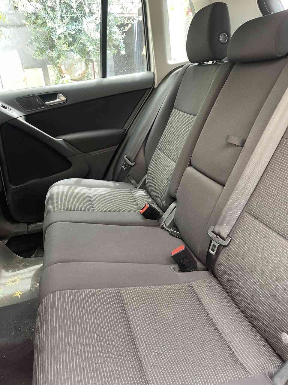 Vw tiguan model 2017   2.0 tsi
بسم الله‌ ماشاالله‌
تیكوان اڵمانی مۆدیل ٢٠١٧
مه‌كینه‌ ٢٠ تۆربۆ 
58مایل رۆشتوه‌
سه‌یاره‌كه‌ لۆك یه‌ك ده‌سته‌ 
بێ بۆیاغ ته‌نها ده‌عامی پێشه‌وه‌ بۆیاغه‌ بێناوگرتن
گێر و مه‌كینه‌ی لۆك نه‌كراوه‌ته‌وه‌
مواسفات
ده‌بڵ گێر تۆماتیك عادی سپۆرت 
سوكان ڤۆلیۆم 
ئاوێنه‌ هیته‌ر
ته‌برید مه‌ركه‌زی
شاشه‌و كامێرا بیلاد
12ئیرباگ
٨سماعه‌
زۆرواسفاتی تر ...
شوێن كۆیه‌
***********
