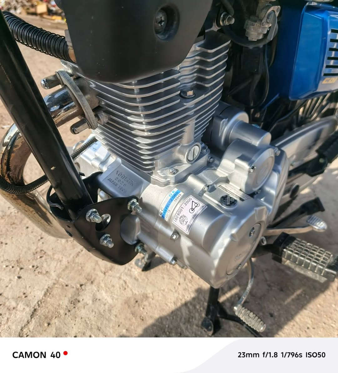 سلام عليكم شباب دراجه اراني سونك للبيع الدراجه جديده معنه الكلمه 
اوراقه كامله اصوليه 
العنوان اليوسفيه معمل زينب 
السعر 950 وبيه مجال 
رقم ***********
***********
