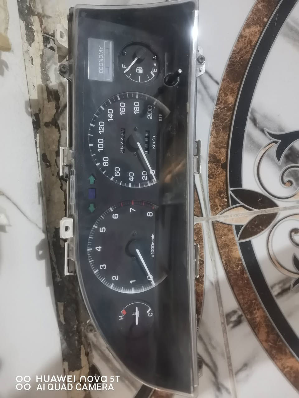 طبلون عداد كورلا يسره بلاد 1991
سعر 50وبي مجال ***********
