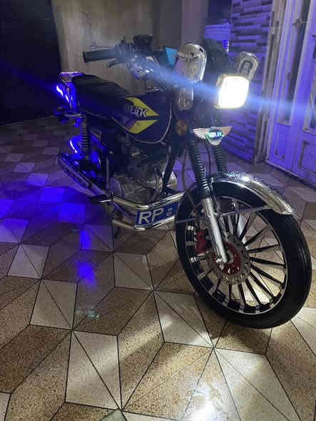 25للبيع اي نقص ما بيهه 
دراجه مرتبه 

ضررهه طخه ب تانكي فقط 

اوراق 

تاخذ دراجه كامله 

مكان دراجه ديالئ قضاء الخالص هبهب 

سعر 775وبيهه مجال 

الي ينطي سعر من يمه. يترزل 

تريد تشتري اتصل لا تراسل 

رقم ***********
