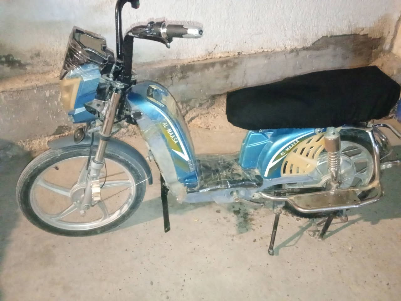 موطور شحن للبيع بطاريات صارلهن  سبوع من شديتهم جديدات  نضيف تايرات جدد نضيفات بس مشكلته عقل عطل و اريد ابيعه سعره 165


**إذا كنت صاحب هذا الإعلان وتريد حذفه لأي سبب، رجاءا أرسل رسالة إلى الدعم الفني**