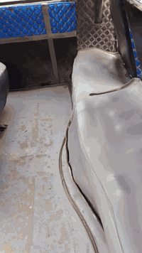 بيجو • ٢٠٠٠ • جاهزة