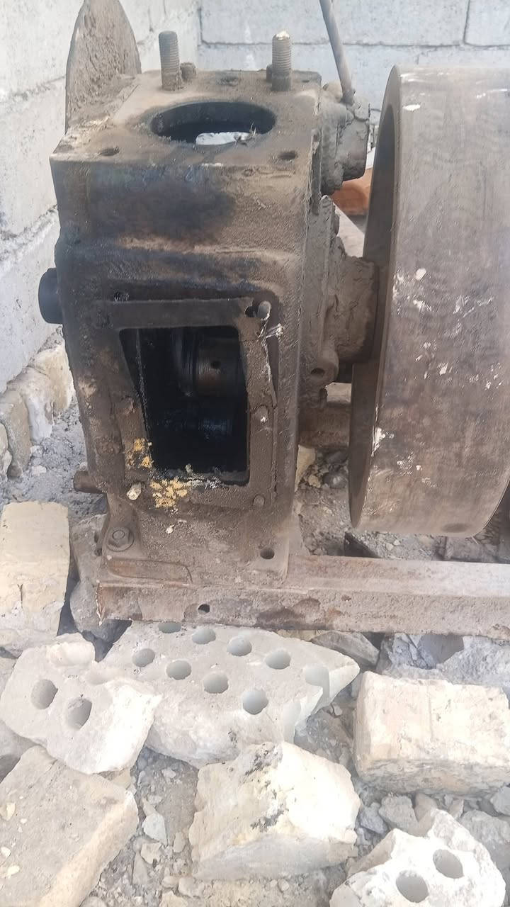 لشه مال ماطور 5حصان لبيع هي وغرض لبيع كلشي مابيه العنوان لسعر 80 الف بابل كفل  ‏‪0773 909 6807‬‏اسيا ***********
