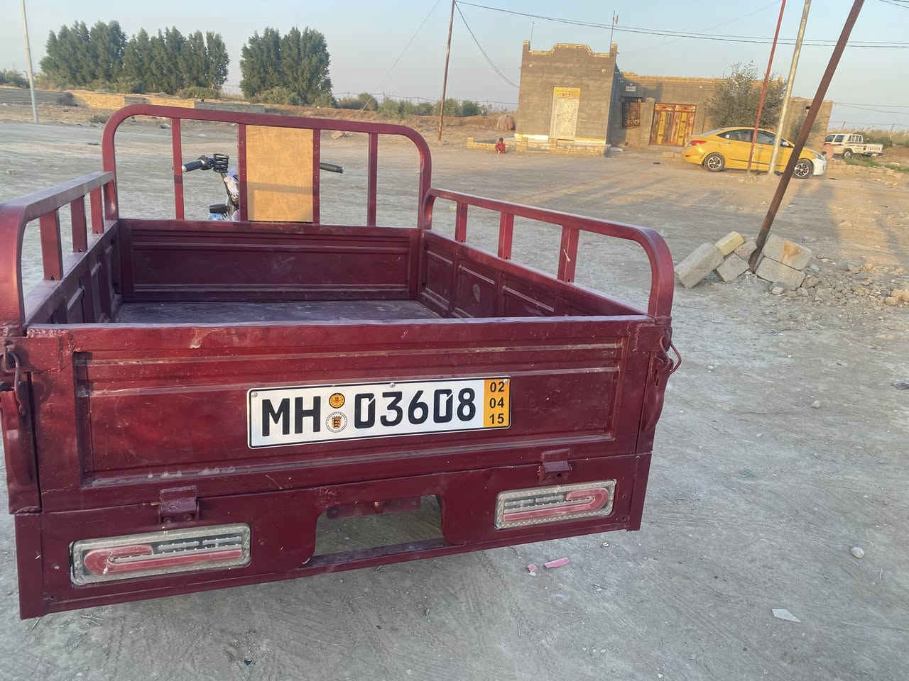 السلام عليكم ستوته للبيع موديل ٢٠١٧ستوته جاهزه ماعوزها شي محرك مامفتوح كهربائيات شغاله كلها تواير جدد أبو لخطه ستوته كامله مكمله السعر ١٦٠٠وبيها مجال قليل ولمو شراي خله يطلع كبل لايعلق مكان ناصريه علوه مخضر الجديده علا طريق سيد خيل لاستفسار لاتصال علا الرقم ***********
