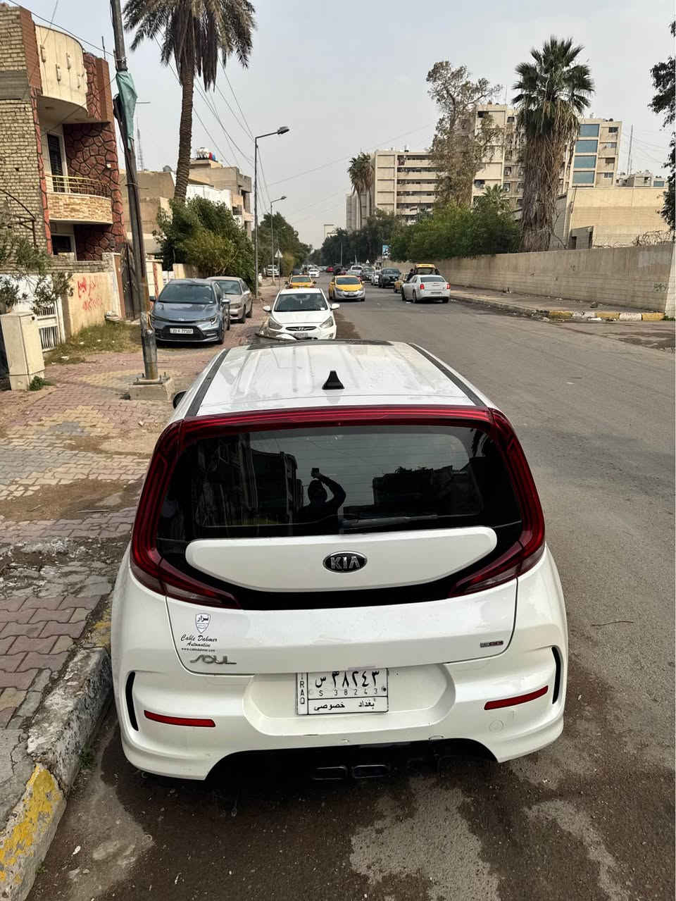 كيا صول  (2021) بغداد
 جيتي لاين
لون ابيض ابيض صدفي مويز
مواصفات 1/1
مكينة 1600 توربو دبل كزوز:
داتو شو بالدشبول:
بصمة:
فتحه:
ستيرن جلد حرف D:
تدفة كشن :
تدفة استيرن:
كشن السايق كهربأي:
كشنات جلد؛
لدات بالبوب وبالسماعات 7 الوان :
ويل كب كروم عالي حجم 18 :
بك لايت لد:
اشاير بالمري :
 رادار بل مري
شحن لاسلكي :
سستم صوت هارمن كاردن مرعب :
شاشه كبيره:
 كامره حساس :
تشغيل عن بعد:
ماشية 75ميل:
انظمة قيادة سبورت نورمل ايكو سبورت:
مكفون من صبغ فقط تكحيل  موضح بل منشور
بكان سياره بغداد منطقة الصالحية
سعر 165 بيه مجال
رقم *********** بغداد, العراق
