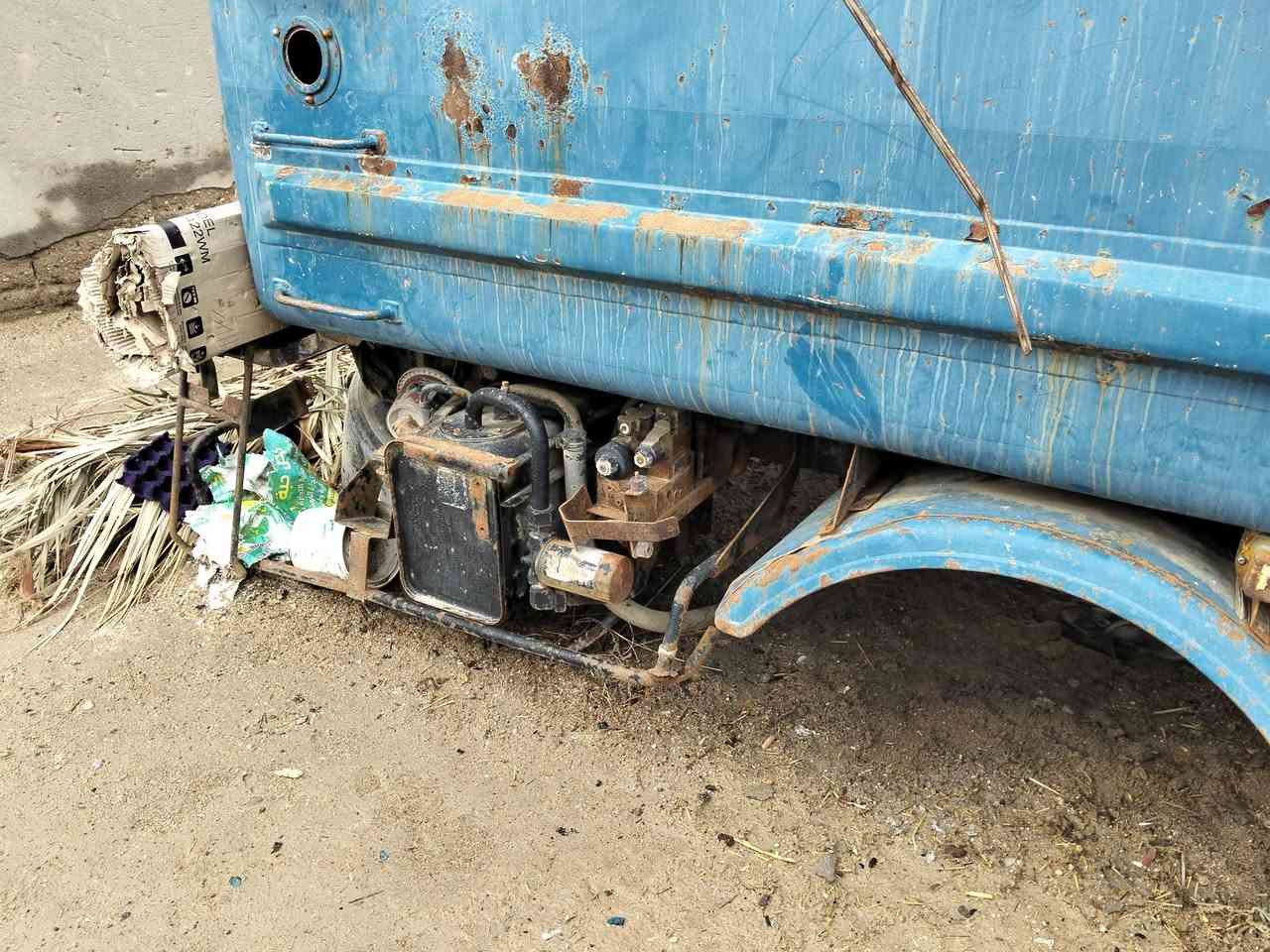 سلام عليكم لبيع كابسة نفيات مال كنتر 4 طن العنوان البصرة سعر 15 ورقه ***********
