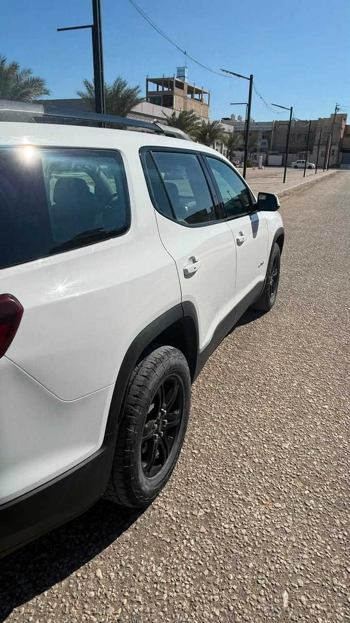 GMC Acadia 2021 At4 | جي ام سي اكاديا 2021 At4
جي ام سي اكاديا 2021 At4
فول مواصفات
1. محرك 6 سلندر 3500
2. 7 راكب
3. كشنات خلفي منفصل
4. 3 قطع تبريد
5. بانوراما
6. داتا شو
7. كاميرا 360 درجة
8. حساس امامي خلفي
9. رادار ومانع إصطدام 
10. جنطة كهرباء
11. تدفئة تبريد كشنات
12. تدفئة ستيرن
وبعد بيها هواي مواصفات ومواصفات At4 معروفة
ماشية 91 الف كيلو
حادثها مرفق بالصور وبيها بارد بسيط حسب التقرير المرفق
رقمها اربيل
مكاني النجف
السعر 238 بيع فقط
للاتصال على الرقم
***********
