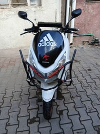 دراجه pcxجيل الاول  الدراجه  ياباني محرك. ( 150) ( jf )كفرات ابلاديهه ...