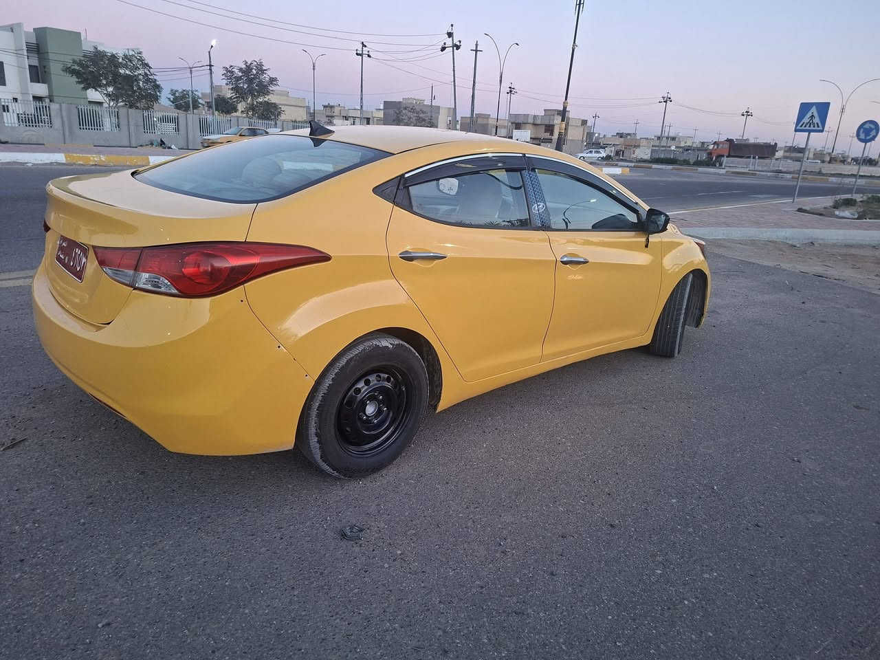 لنتره ٢٠١٢ رقم بغداد  راعيها مااندله  سعرها ٤٩ ورقه مكانها كربلاء حي النصر ***********جاهزه كل نقص مابيها كير ومحرك مكفولات حداديه جديده تخم تاير جديد
