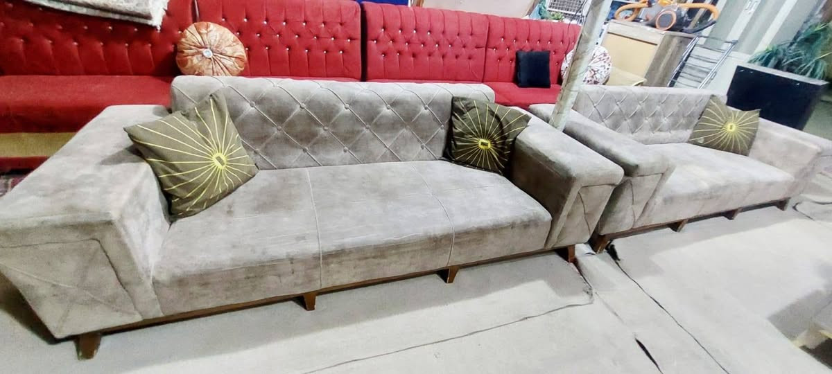 بأسعار مناسبه ديوانيه شارع الخصيمه السايدين قرب زها مول الجهه الثانيه جهه قصابيه السجاد داخل الفرع بضبط يوجد خدمه توصيل ***********
