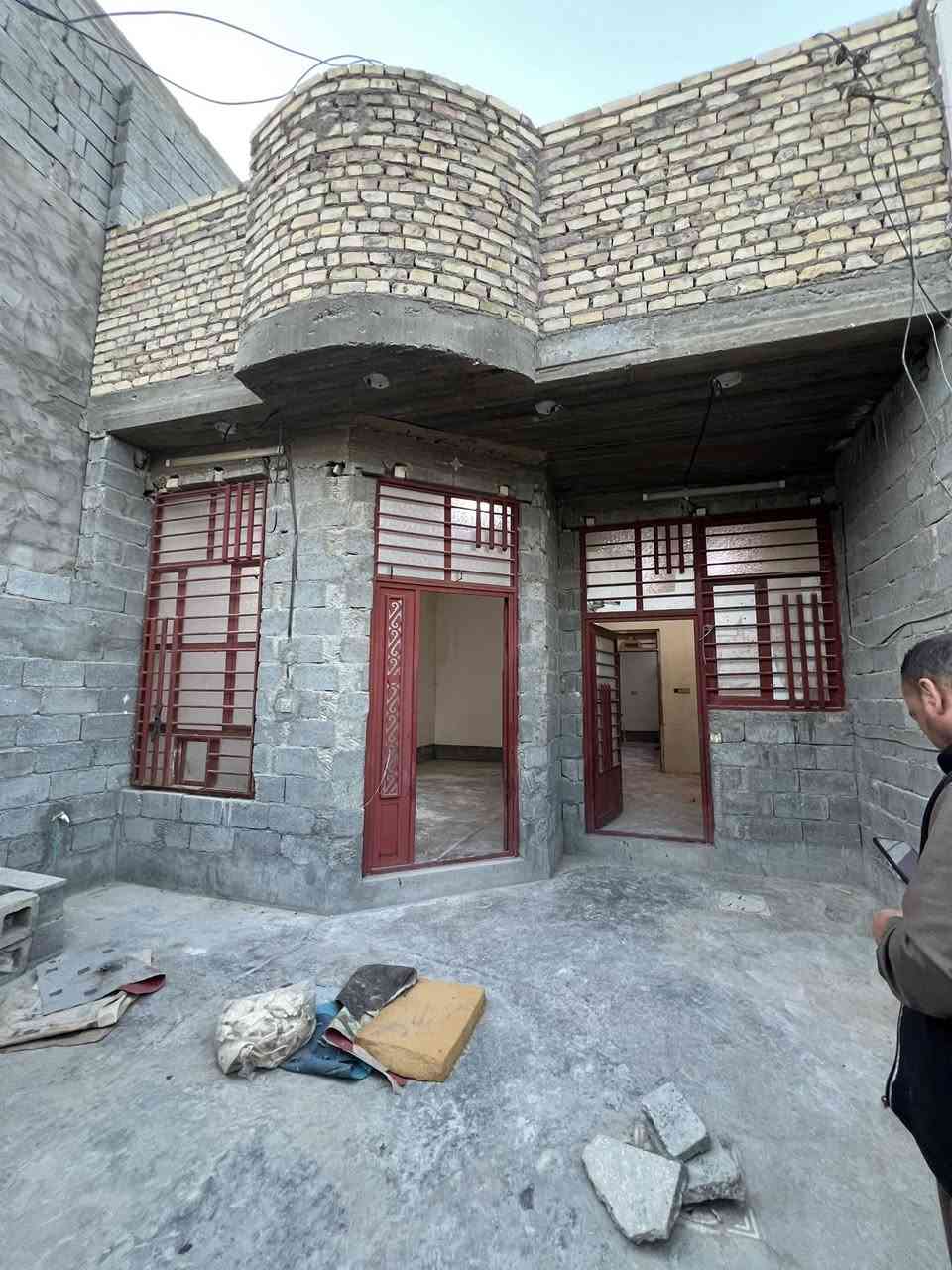 دار للأيجار 225 الف دينار
دار للأيجار مساحة 135 متر 
بي غرفة وصاله وستقبال وكراج سياره 
وحمام ومناور ثنين 
ارضية صبة

عنوانة انبار فلوجة حي جبيل 
قرب استداره الجسر الثالث قريب علا شارع العام 

***********
***********
