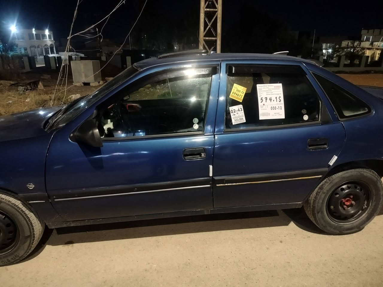 سلام عليكم سياره فكترا حجم 18 مرغوب موديل 93 سنويه لحد 2027 كير شرط ومحرك هم خير من الله فقط مبدل رنك كهربائيات كلها شغال وتدفئه هم شغال رقم بغداد مشروع وطني صاحب السياره موجود تريد وكاله تريد تحويل النضافه فول مكان سياره موصل قضاء تلعفر السعر 41 وبي مجال حك جيه الرقم ***********
