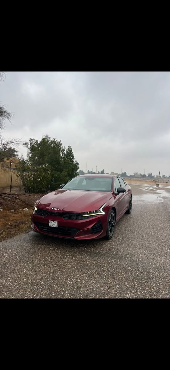 السلام عليكم K5 جيتي موديل 2023 فول ماعدا البانوراما ماشيه 32KM وارد امريكي الضرر موضح بل صور سياره حلوه وجاهزه من كل النواحي تخم تاير جديد مكينه كير حداديه كفاله سياره بدون رقم تترقم جميع المحافضات . 
السعر :145
العنوان : بصره 
رقم الموبايل : ***********
