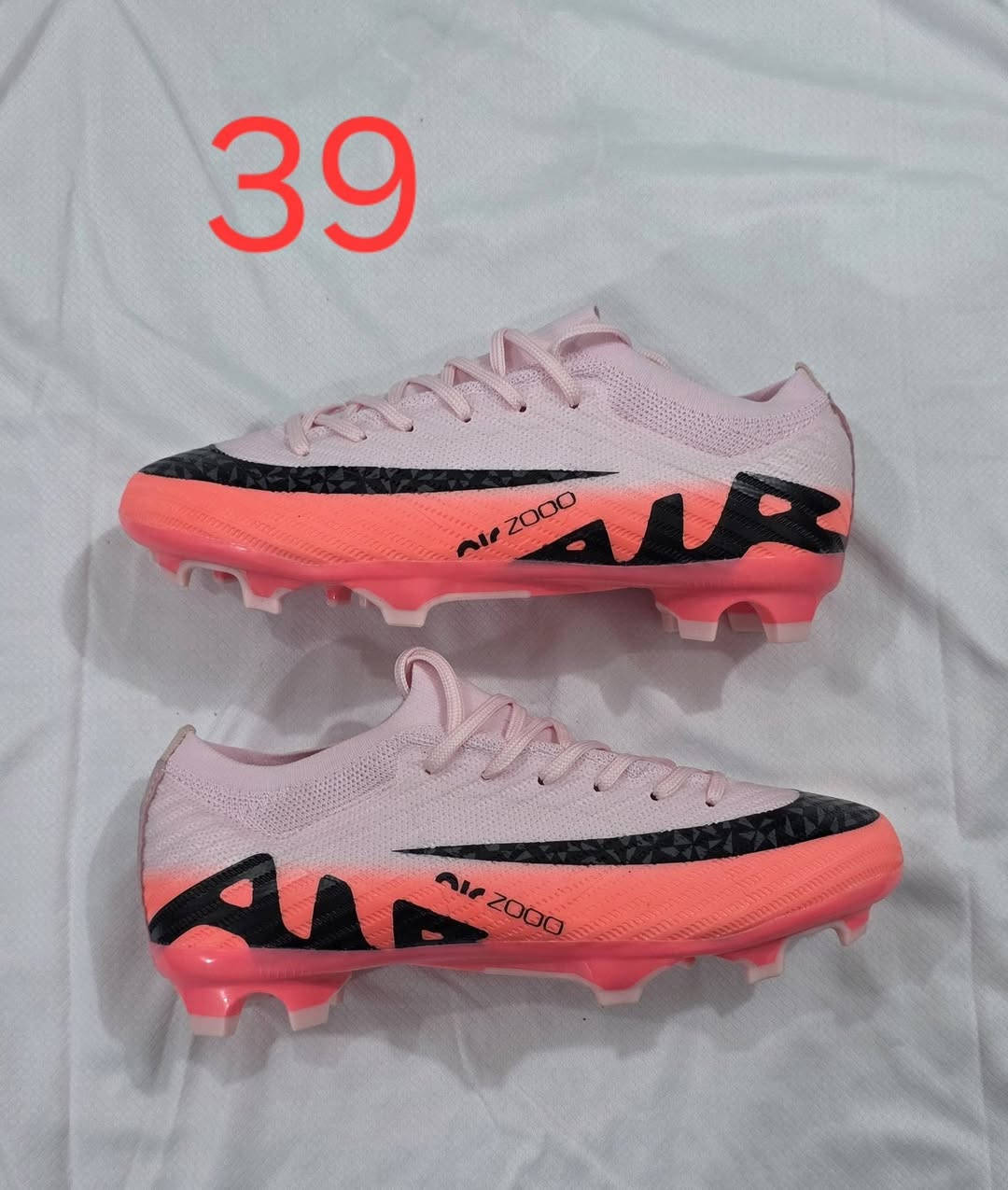 السلام عليكم
احذيه استد ومحبب نايك فيتنامي اصلي 

جميع الالوان والقياسات 

يوجد خدمه توصيل لجميع المحافظات

***********
