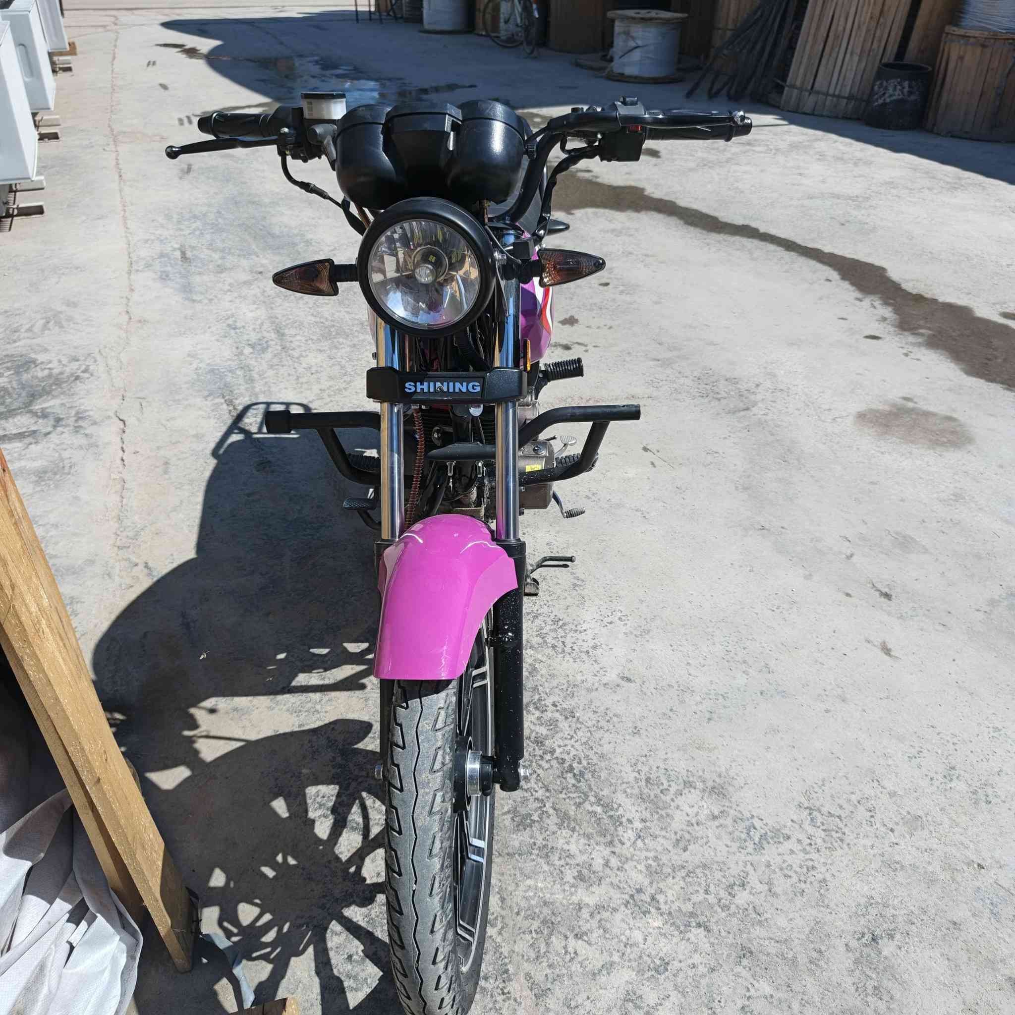 سلام عليكم دراجه شاينك موديل 26مكفوله كفاله عامه لبيع سعر 950وبيه مجال حك جيه شراي يتصل *********** مكاني دبله
