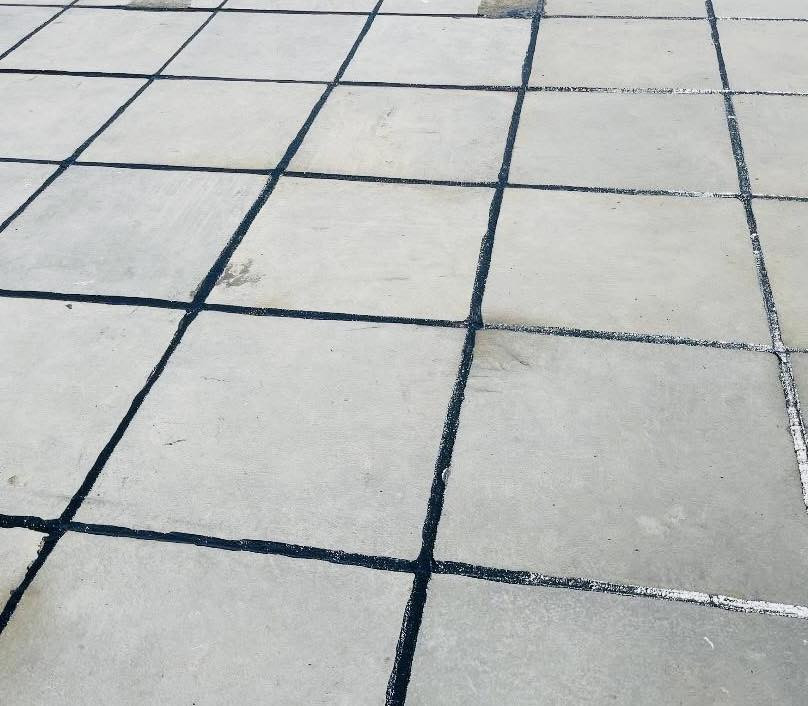 لعمل الماستك وعادة الصطوح القديمة ولمتروكة قلع الماستك القديم شغل درجة اولى بكوادر اختصاص عمل كرستة وعمل 
للتصال *********** متوفر وتساب
