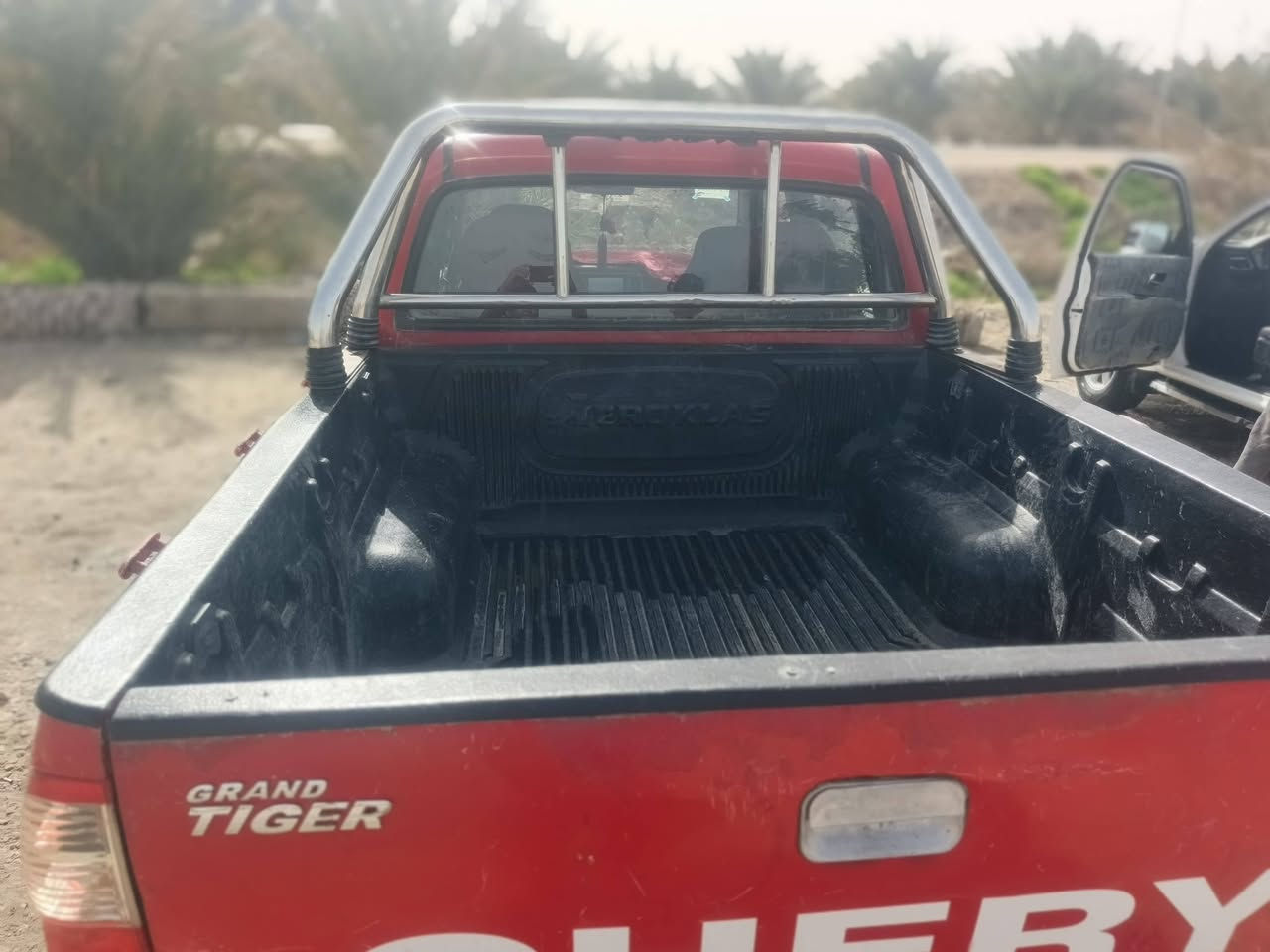 السلام عليكم سياره للبيع سكاي موديل 11سنويه لل سنه 31 سياره رقم نكليزي سيارة  مكفوله من شاصي وكير ومكينه سياره كامله ما تخصر عليهه اي شئ تخم تأير جديد رقم هاتف *********** السعر 72وبيهه مجال المكان السماوه ال وركاء
