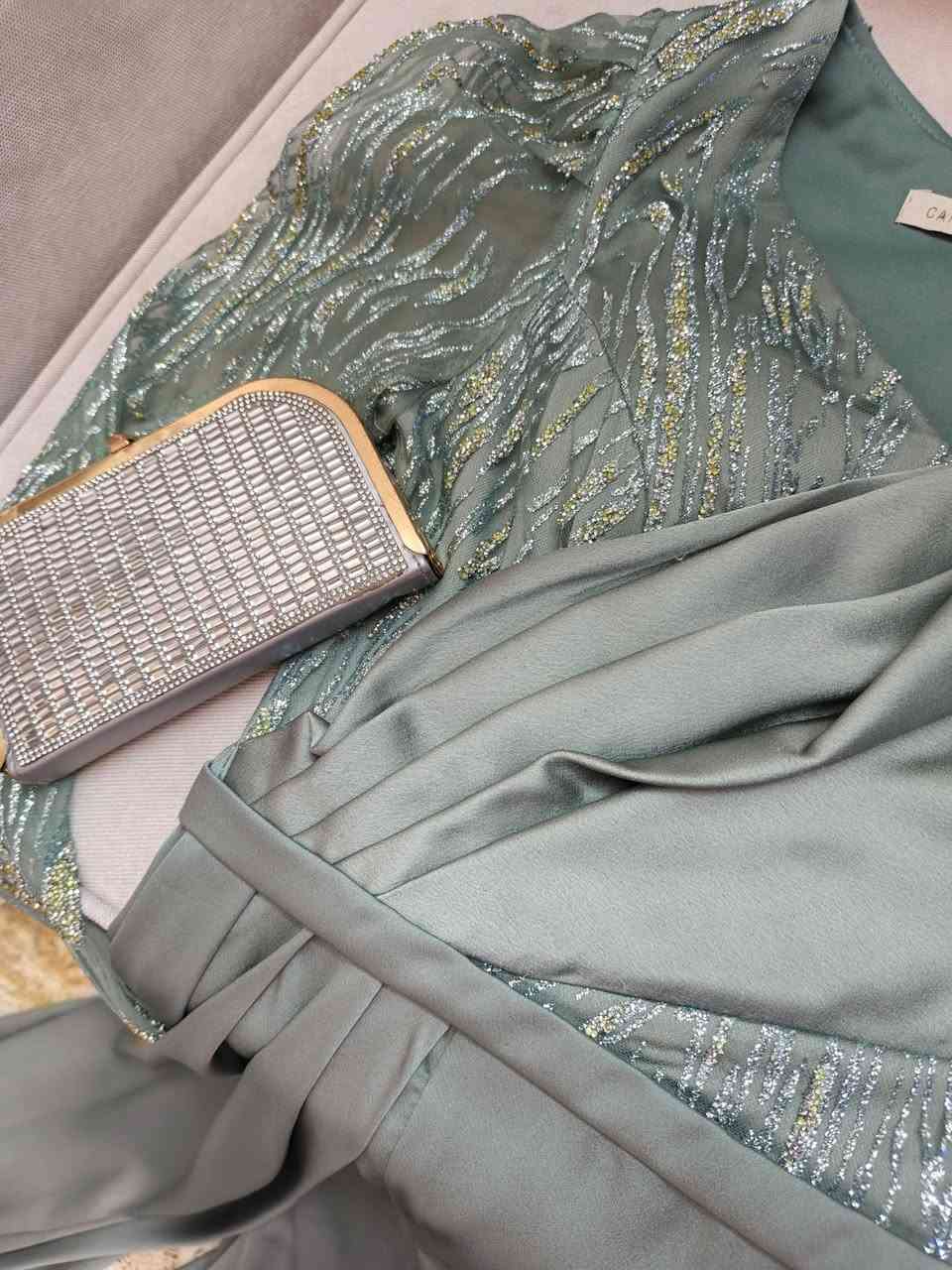 السلام عليكم فساتين لبيع قياس ٤٤-٤٢شك يدوي


**إذا كنت صاحب هذا الإعلان وتريد حذفه لأي سبب، رجاءا أرسل رسالة إلى الدعم الفني**