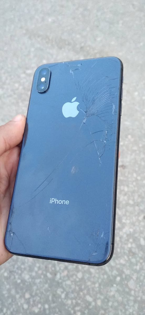 🟢 ذاكره 256
🔴 امبدل بطاريه 100 

 🟢الشاشه كفاله من الزلغ (ما امبدله ولا مصلحه )

🔴 ضهره مفطر وما ماثر باي شي (موضح بلصور) 

اي خلل غير المذكور لا تشتري تفحص باي مكان يعجبك الجهاز نضيف بمعنه الكلمه بالشحن ما يصرف 

🇮🇶 240 الف 

مكاني كربلاء حي النصر للاستفسار اكثر ***********
