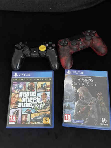 بلي 4 سلم اونلاين للبيع
الجهاز نضيف جداً استعمال قليل 
الملحقات 
يدتين أصليات 
قرص اساسن كريد ميراج (بغداد)
جي تي اي 5 
يوبي اس جديد 

مكاني بغداد المنصور 
***********
