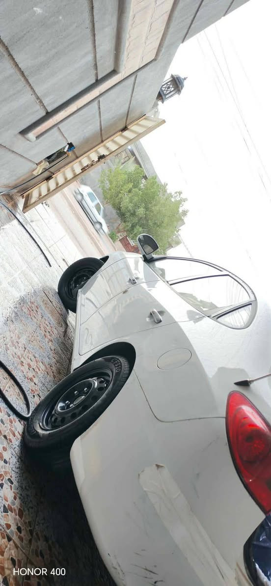 السلام عليكم للبيع هواندي النترا ٢٠٠٩ فتحة وارد خليجي سونار بالمنشور موضح بي كلشي السيارة بدون دواخل ولا ضربة رقم بغداد سنوية ورقم وهزة جدد معروضة ١٠٤ وبيهة مجال بسيط مكانها المحمودية محرك كير تبريد صدر مكفوولات محرك ١٦٠٠ دوش سيارة مانقصها كلشي جاهزة اني مكلف بالنشر ممتواجد خاص للأستفسار اتصل على *********** او ***********
