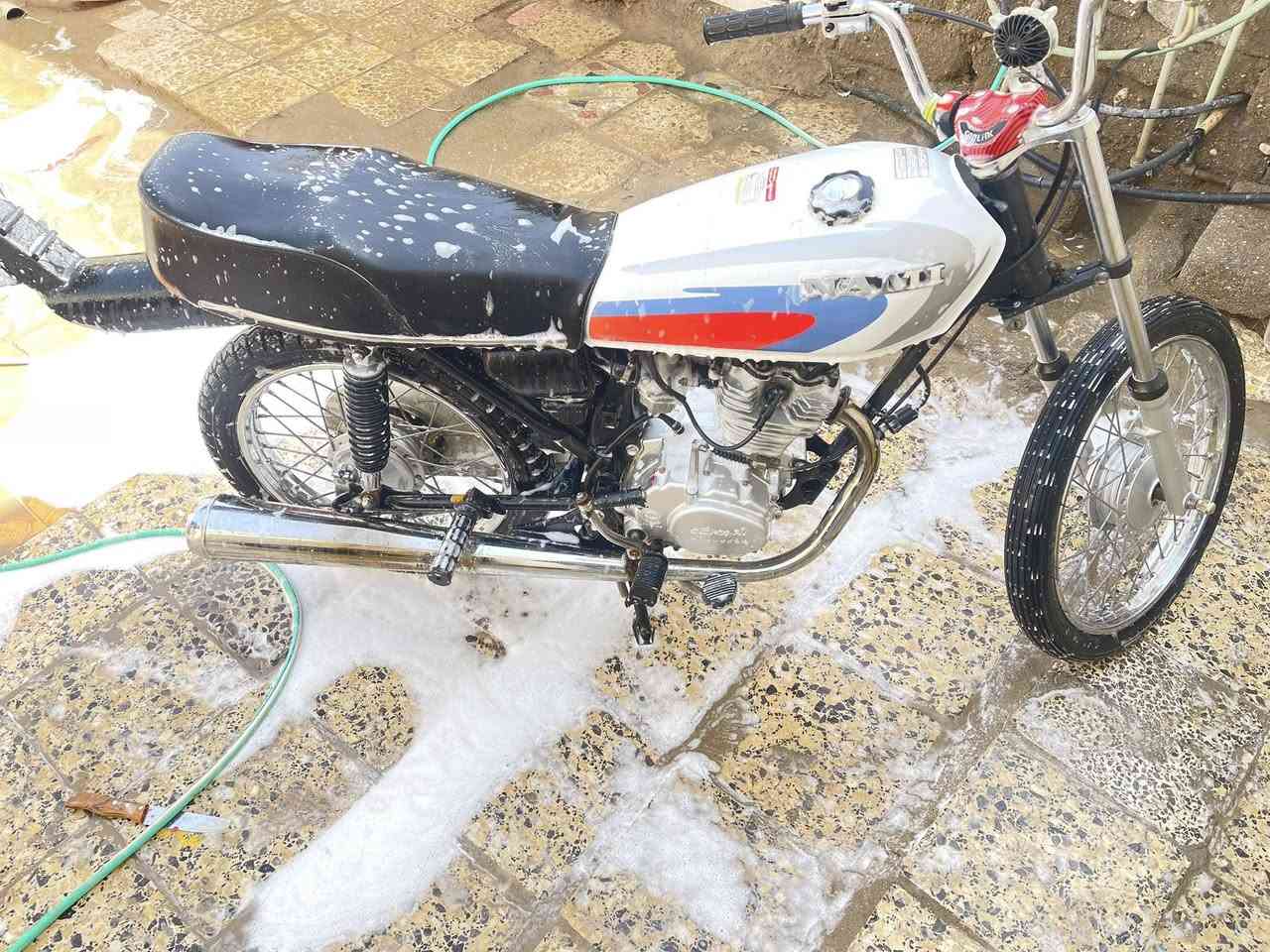 سلام عليكم  دراجه البيع  ***********
