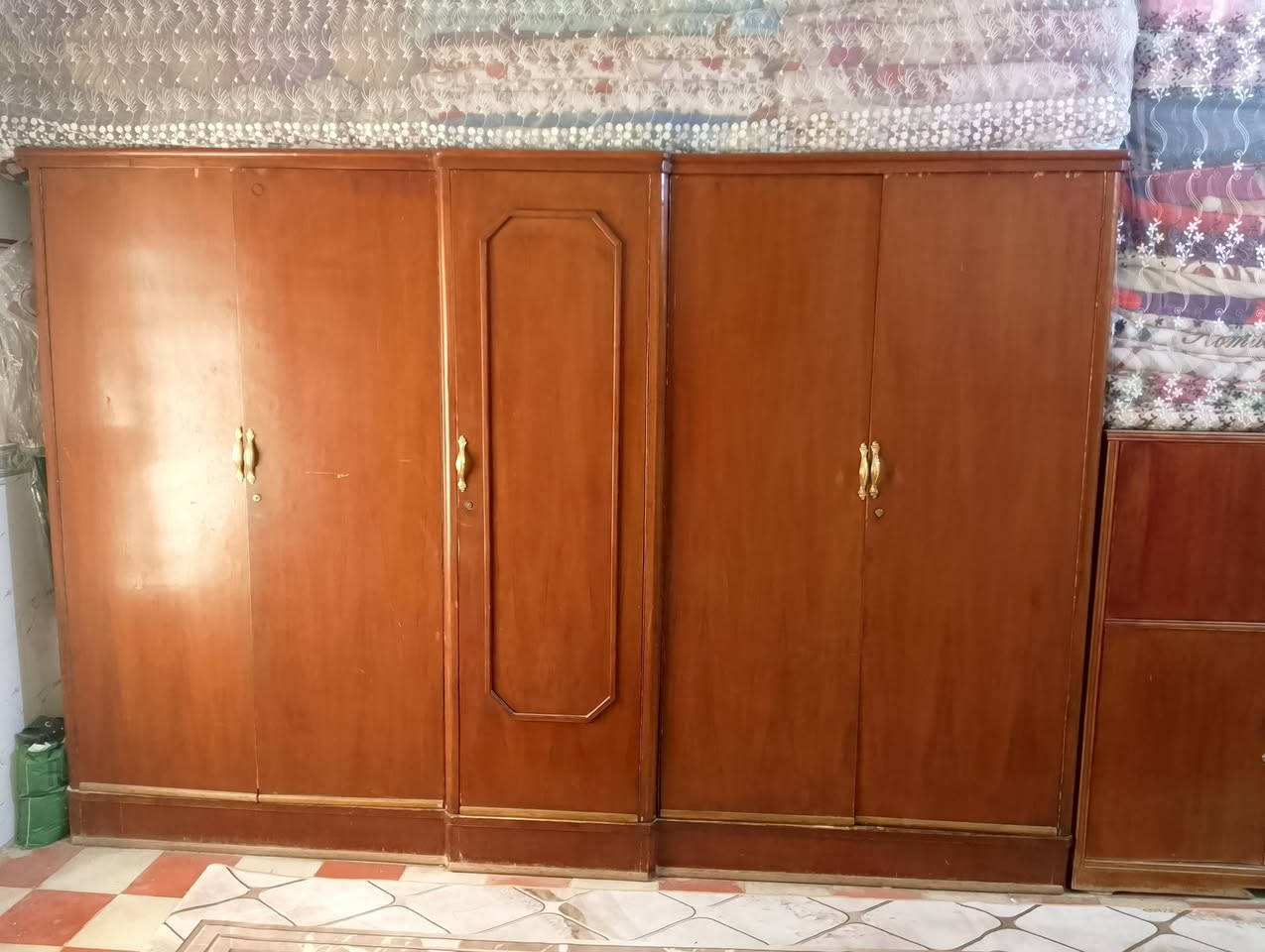 يالله سلام عليكم كنتور للبيع ابو الخمسه ***********
