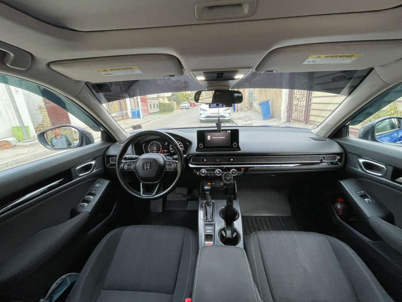 للبيع هوندا سيفيك EX موديل ٢٠٢٤ رقم بغداد تحويل مباشر
السياره ضررها دعاميه بس وبيها بارد  بدون صبغ وبدون ايربك 
السياره محرك ١٥٠٠ توربو كير اوتو 
سلايد - كشنات هيتر - داخل مخمل اسود - تحكم ستيرن كامل - رادار جانبي وامامي - مثبت سرعه تفاعلي - تحديد مسار - السياره جاهزه بدون نقص نهائياً 
مكانها الغزاليه شارع اسواق الزاويه 
السعر ١٥٣ وبي مجال 
***********
