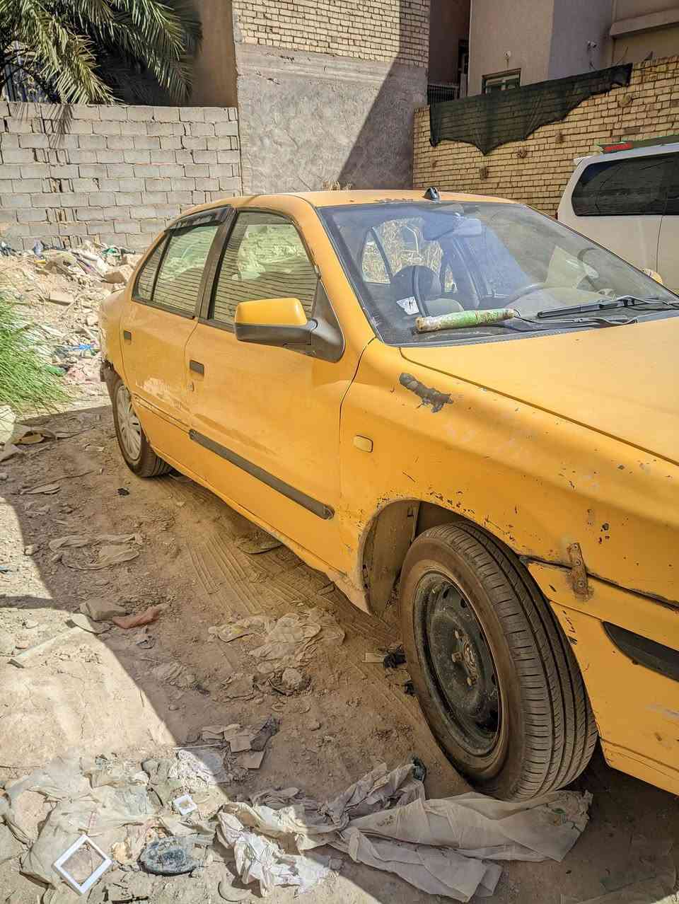 السلام عليكم
للبيع سمند منديل 11 
 
الگشر شوف العين محرك گايم ابيع كوم حديد 
 السعر 15 مكان كربلاء 
مداور بنفس الوقت للتصال ***********
