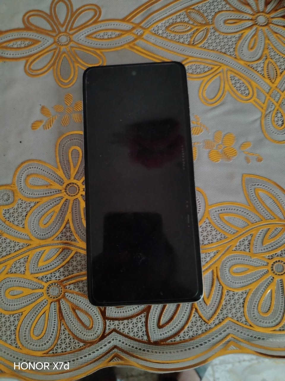 جهاز تكنو سبارك 10 برو 
ذاكره 256 
فطر بشاشه مابين


**إذا كنت صاحب هذا الإعلان وتريد حذفه لأي سبب، رجاءا أرسل رسالة إلى الدعم الفني**