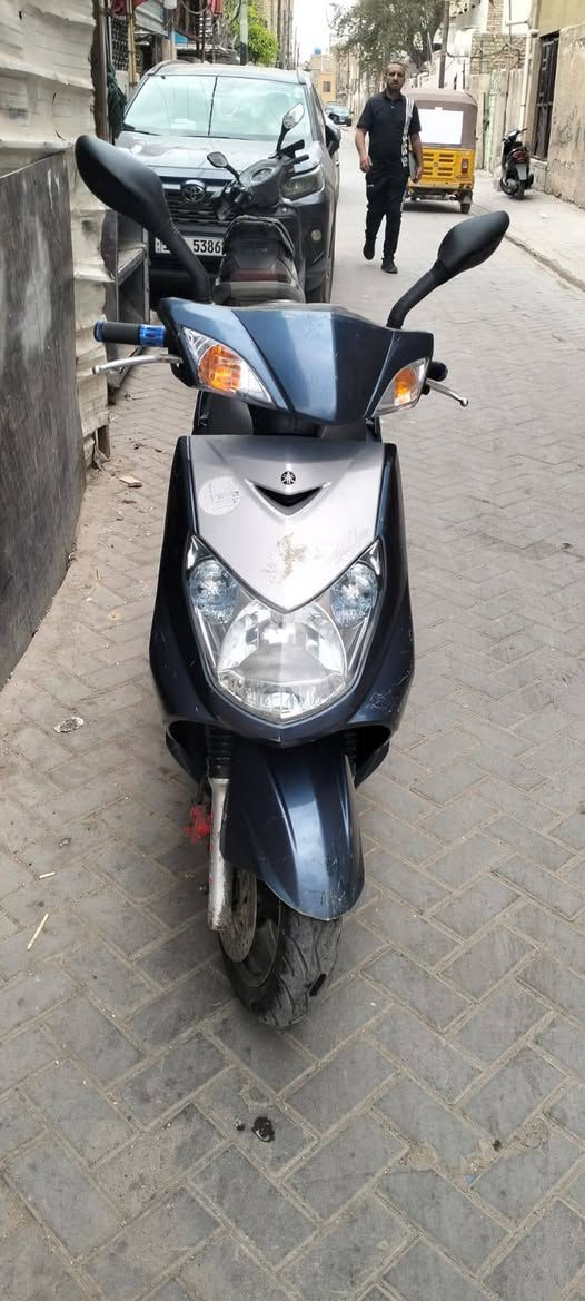 سلام عليكم
سكنس فحل نوزل دراجه رمبه رمبه رمبه شرط مكينه اذا مفتوحه ترجع الدراجة وسعرها 700 قفل والف عافيه ع الياخذها مال جناي شلعه قوية كلش كهربائيات كلها شغاله ***********
