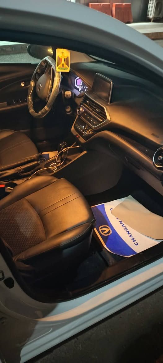 كل عام وانتم بخير
شانجان السفن مديل 2023 ماشيه 80 الف سياره رقم بغداد ما مطلوبه فلوس يعني تحويل مباشر السياره كفاله بيهة بس بارد  يم قبق البانزين امبدل دهن الكير فلتر شوته فلتر تبرين كله جديد بارحه بدلتهم بالشركه و ما بيهة اي نقص كله شغال تبريد ثلج
السعر 85 مكان السياره بالبصره الشراي يتصل ***********
