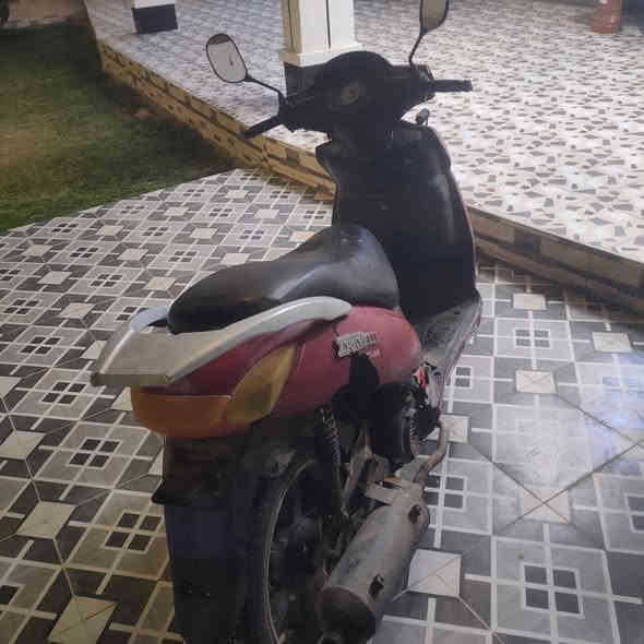 سلام عليكم
اخوتي الكرام موطور معروض للبيع السعر 200 بيه مجال 
العطل الموطور جبنه سعره الف دينار باتري بس تشحنه صالنصه بس برقين 2 هاذه العطل بيه تصليح يكلفك 30الف دينار  مو شراي لا يتصل 
العنوان الجزيره الرمادي البعلي الجاسم قرب مدرسه شهيد العلم المختلطه 
الرقم 
***********
