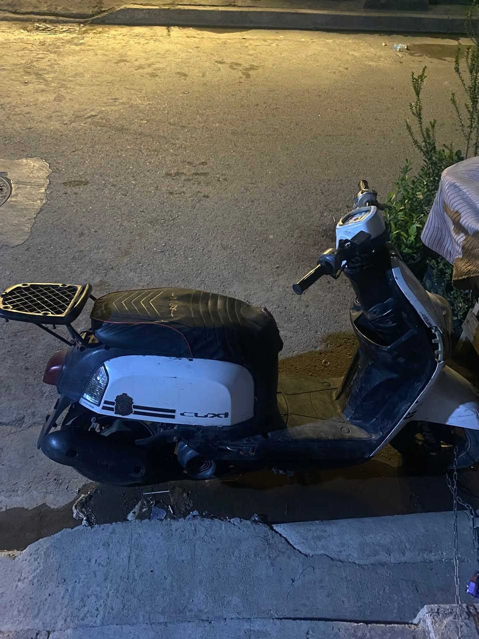 ماكس بوليس كوم حديد الدراجه ما تشتغل تجي تحمل وتطلع نقصها كابريتر ويحتاجلها تجفيت
السعر : 200 الف قفل 
المكان : بغداد حي القاهرة قرب الجوازات
اليحب يستفسر موجود خاص وموجود واتساب الرقم :***********
