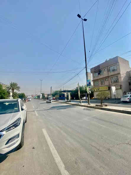 سلام عليكم
دار للبيع يعتبر ارض في منطقة الشعب شارع الأسواق المركزية 
الواجهة ١٦ والنزال ٢٨،٥
يباع كامل او حسب التقطيع 
وجهات 4-5-6-7-8*28
للتواصل على الرقم ***********
