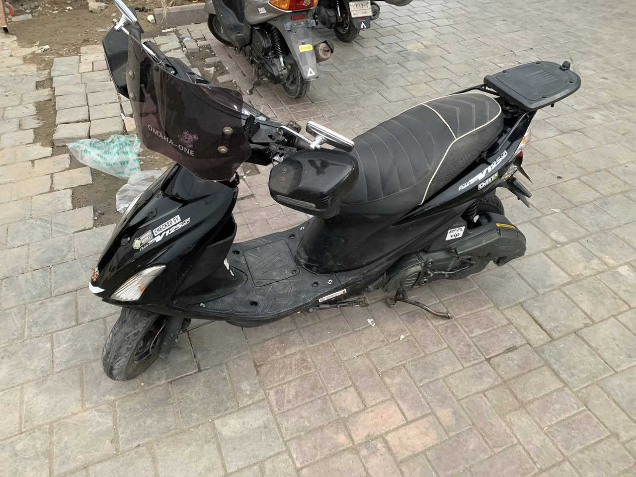 السلام عليكم ورحمة الله وبركاته اخواتي درجه هدرس ياباني استان كهرباي يدات تدفه الدرجه كفال عامه رقم وسنوي ثاني يوم حوال وتسلم رقم إنكليزي جديد الدرجه كلهه فيبر كربون تعب تكوال جديد السعر 13 $ورقه وبيهه مجال بغداد مدينه الصدر ***********
