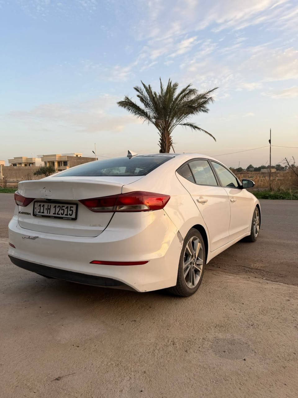 السلام عليكم
النترا للبيع مديل ٢٠١٨ لمتد أمريكي حادثها مرفق بل منشور 

بصمه فتحه حساسات كامره دواره فول موصفات بنيد كلير 

مكان سياره بغداد حي جهاد السعر ١١٧

ل استفسار ***********

***********
