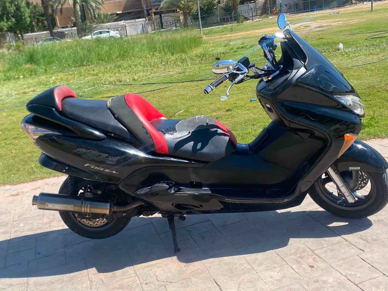 سلام عليكم 
فورزة 09  عمية  من اخذتها تحوير مضبوط 
 صالنصه رياضي نيكلات 
دراجة حلوة  
يرادلها ترتيبات نواقص بسيطة 
مكينة مجفتة من اخذتها 
كفرات كدامك بالصور
باتري جديد مصارله شهر  
السعر 700 وبيها مجال ان شاء الله 
مكاني بغداد الغزالية 
للتواصل *********** بي واتساب
