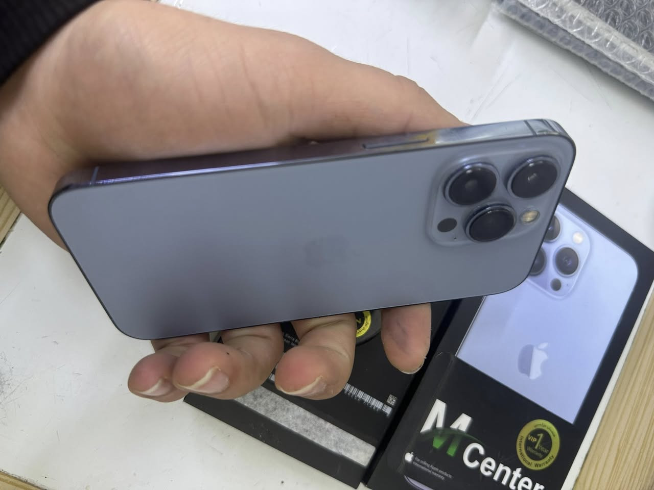 ايفون ١٣ برو
نورمان ما مبدل شي شرط ما يعبر هواء
ضد مي 
((ذاكره١٢٨))
((دبل سيمكرتza))
البطاريه ٨٩
نضافه فول جهاز مع كارون
السعر ٥٥٠✅🤑💵بي مجال حك جيا

العنوان موصل ايسر حي وحده

خاص مفتوح وا اتصاله***********/***********
