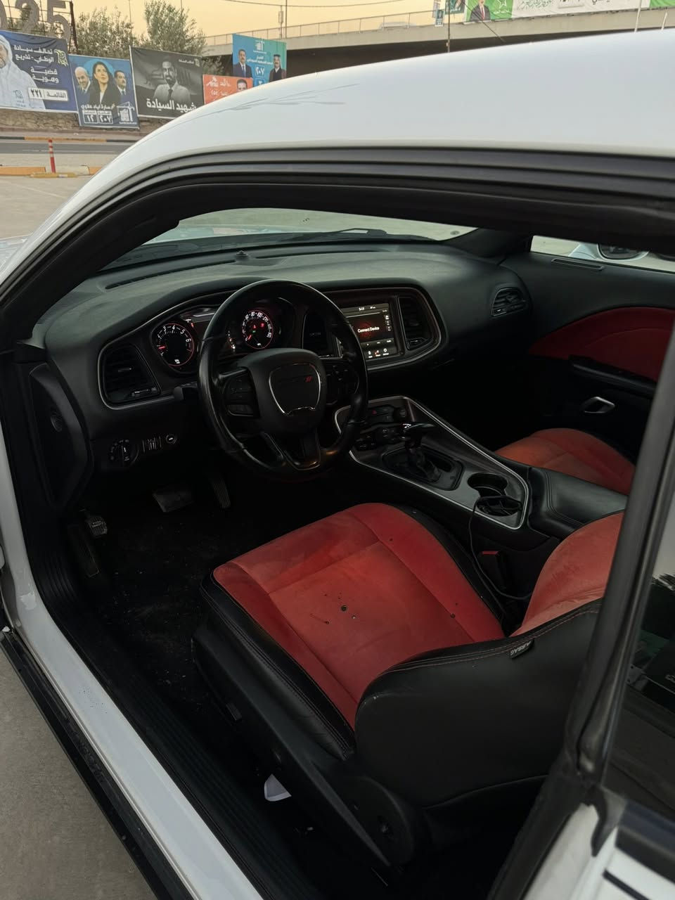 دوج جالنجر
نوع السيارة : دوج جالنجر - SXT 

الموديل : 2022 

حجم المحرك : محرك ٣٦٠٠ v6 

رقم اربيل 

شاشة جبيرة 

ماشية ٧٣ الف 
الاتصال : ***********

2c3cdzag2nh113392 رقم الشاصي
