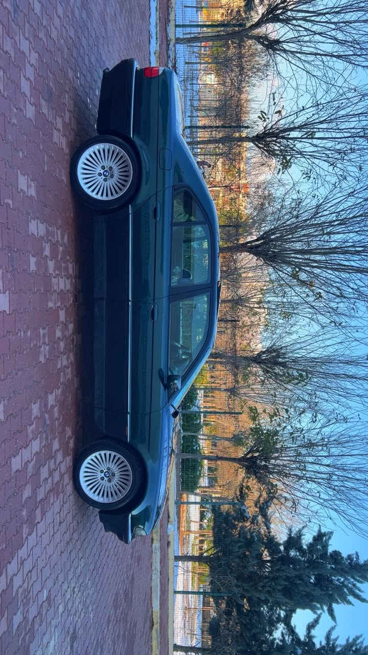 Bmw ًخفاش
موديل1996
حجم محرك44
سياره معمرهه جديد دعامي لل دعاميه
موصفات 1~1فول فول
تبريد تدفيه شغال''كشنات جلد هيتر'ًسلايد' اربع جامات كهرب''دواخل فورميك''دبل ايرباك'' تخم خلفي امامي جديد'' سندوك شفت'' دعاميات حساسات ''شاشه كاميره''كهربايات كلهه شغال  بكلايتات امامي شادلهه جديد'' تخم ويلكب شادلهه بل كرتون 500دولار''بطاريه جديد 105امبير''
سياره مصبوغه عام لل جماليه بيدون معجون فقط صفحة سايق بيهه ضربه خفيفه
كير محرك مكفولات ✈️ اخوان سياره جاهز جاهز من كل نواحي''تحويل بشرط سياره جاهز لل تحويل
سعر (85)ورقه حق جيتك بيهه مجال
عنوان قضاء عقرة قريب من موصل اربيل
***********
***********
واتساب فايبه ر موجود عل كورك
